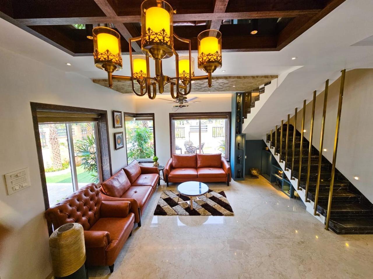 Premium Chalet Лонавала Экстерьер фото